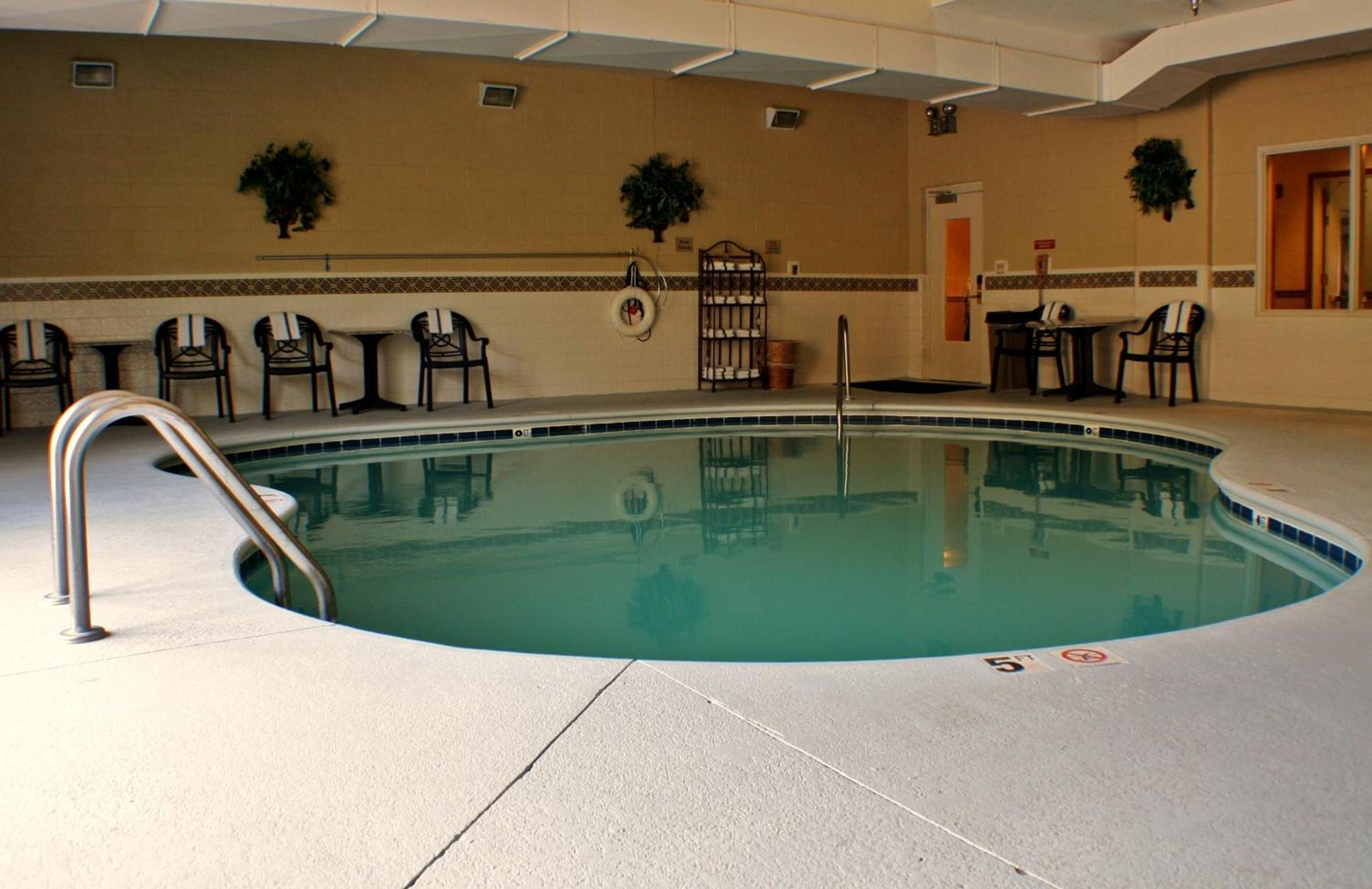 Country & By Radisson, West, Tn Knoxville