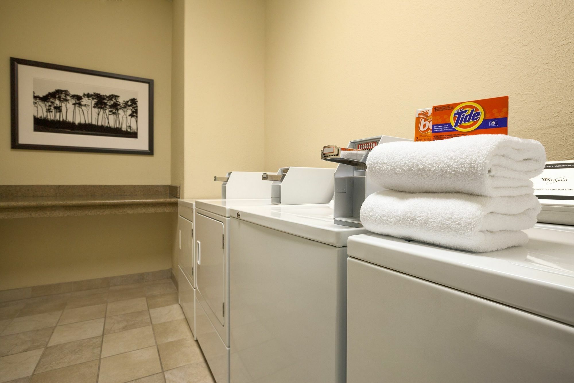 Country & By Radisson, West, Tn 3*